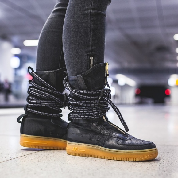 Nike Shoes - NEW Nike SF AF1 HI Women's Shoes